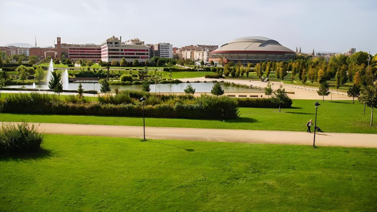 Jardines Del Ebro, 8 Pax, Ideal Grupos Logrono Luaran gambar